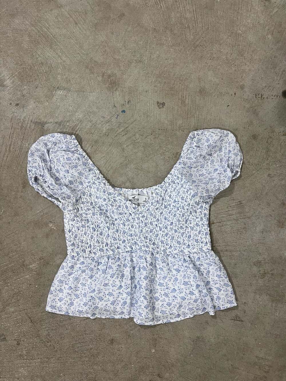 Hollister Floral Smocked Puff Sleeve Babydoll Top Women’s Small